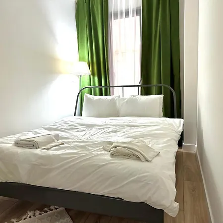 Cozy Flat Next To Museum Apartment *